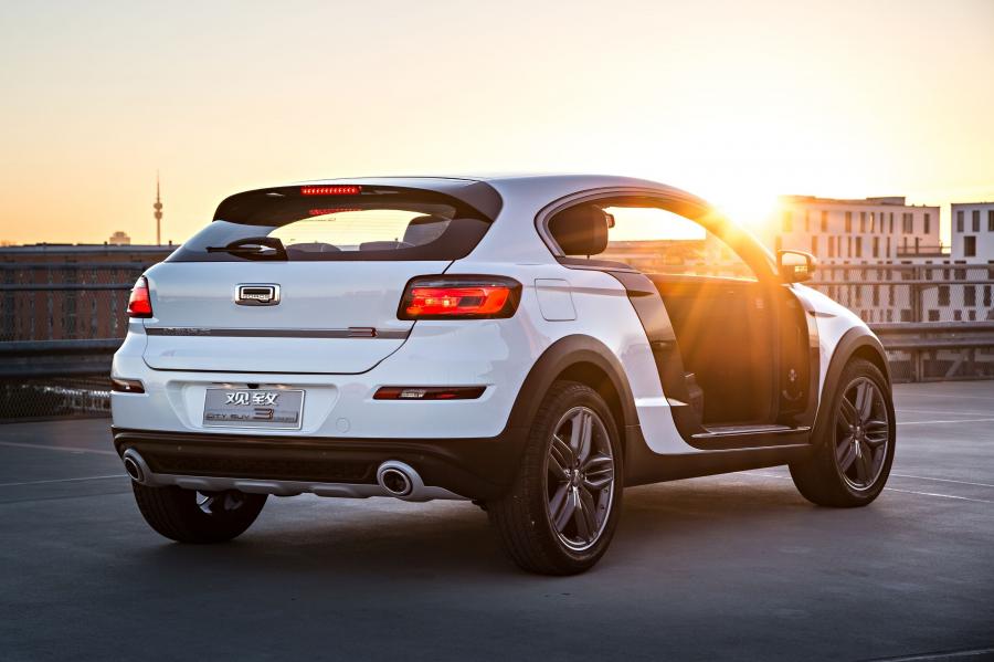  Qoros 3 City SUV Concept 2014 года  (фото 2 из 7)